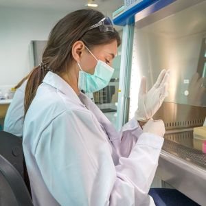 Marina | EB-1A: A Cientista Brasileira que Conquistou o Espaço Americano